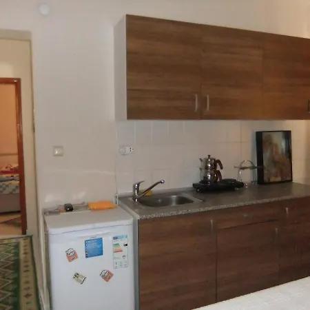 Cevdet Apart 4 *