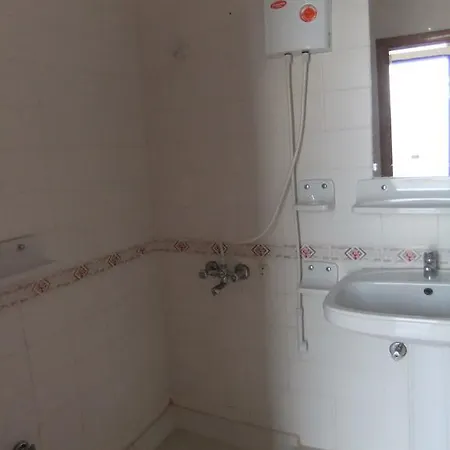Διαμέρισμα Cevdet Apart 4